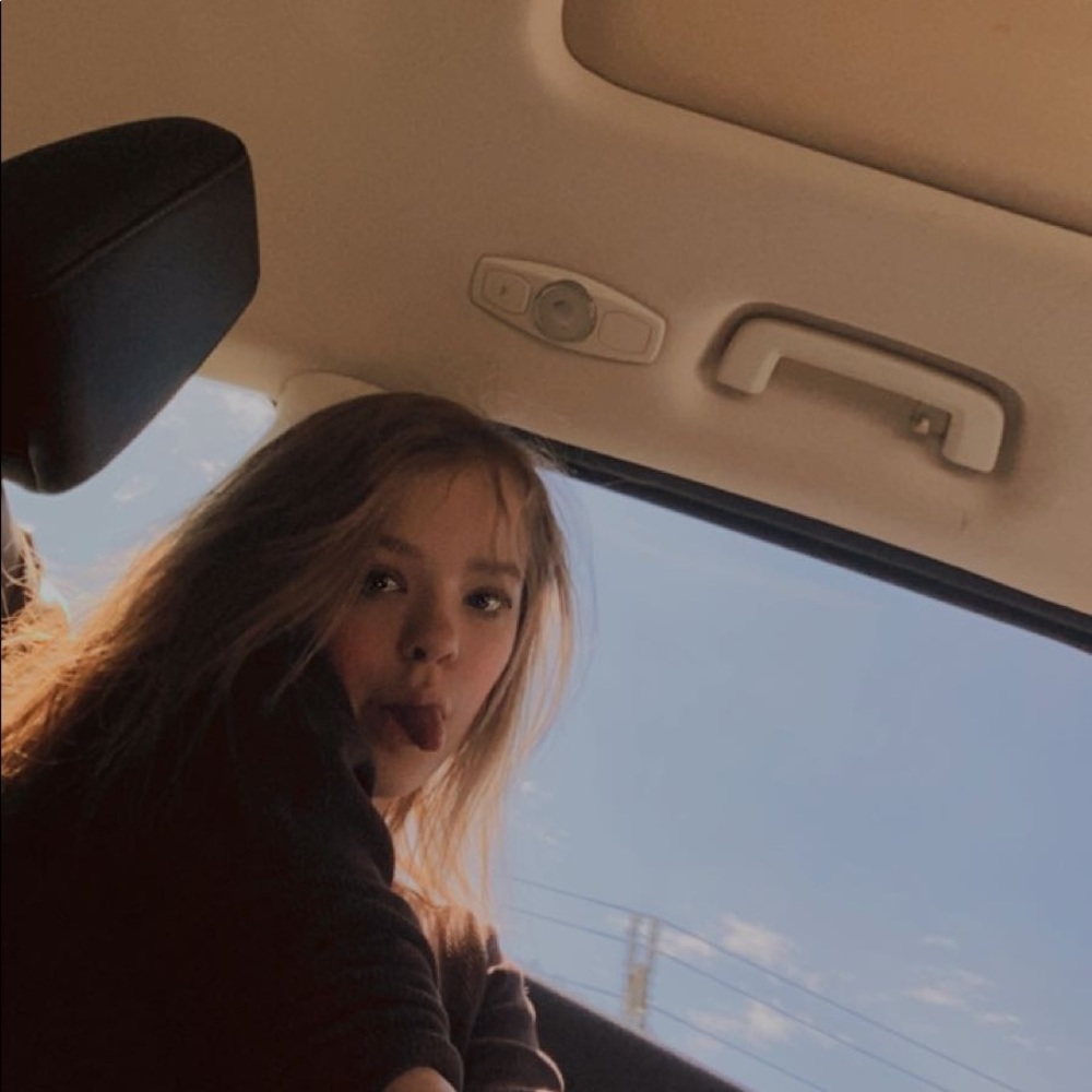 Meet your Posher, Emily